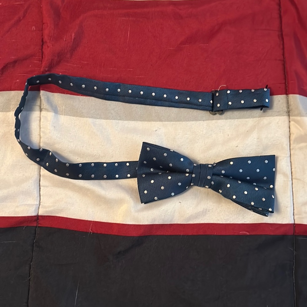 Men’s Adjustable Bow Tie
